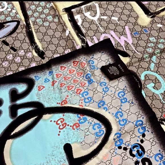 Authentic Gucci Gucci Ghost Rare “Life is Gucci” Silk Scarf - Picture 6 of 12